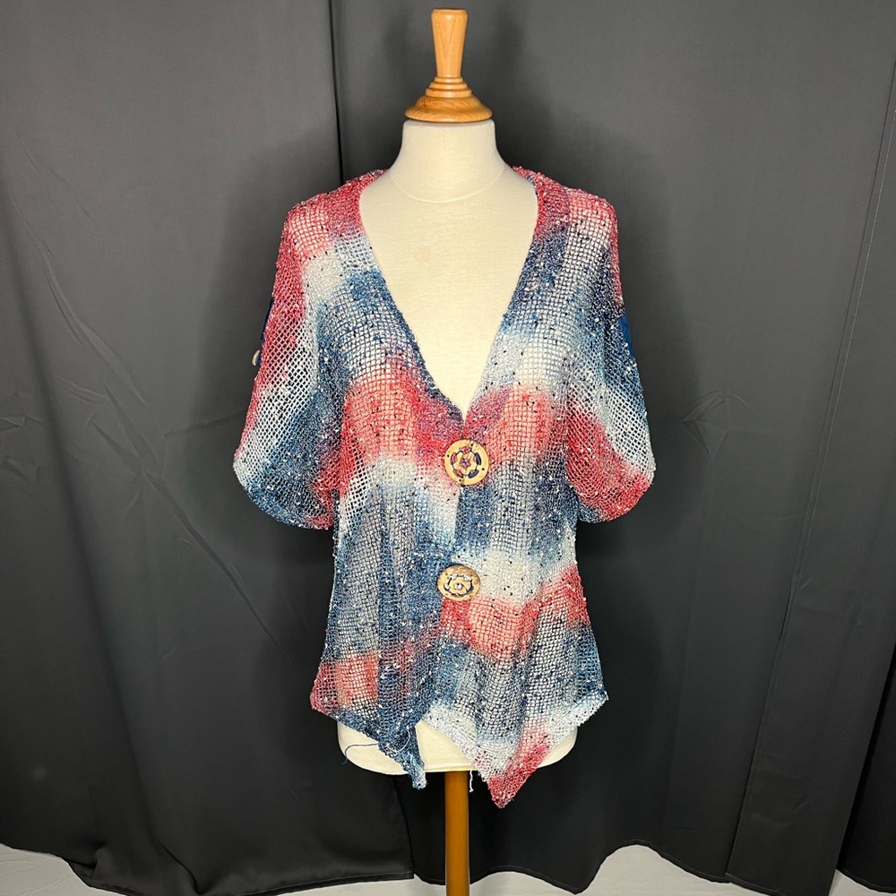 Frazzle red white and blue knit cardigan /w wooden‎ buttons.
